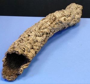 Укрытие для рептилий, кора пробкового дуба, d 5-12см, L 80-100см